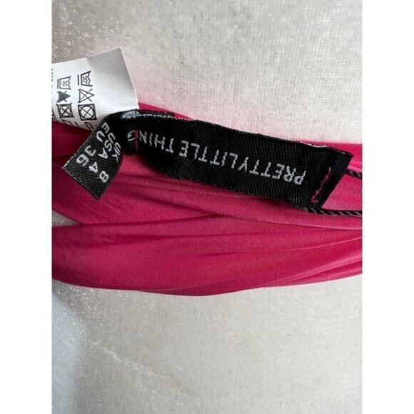 Pretty Little Thing PLUNGE RING DETAIL BRALETTE Size 4 NWT - Picture 7 of 7